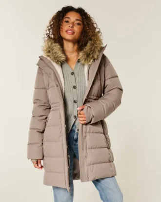 Parka acolchada con forro de piel sintética Parka acolchada con forro de piel sintética