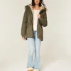 Parka con forro de piel sintética Parka con forro de piel sintética