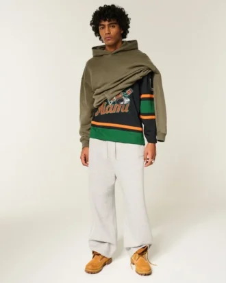 Sudadera con capucha cuadrada