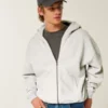 Sudadera con capucha y cremallera Sudadera con capucha y cremallera