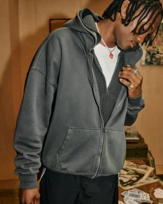 Sudadera con capucha y cremallera