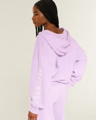 Sudadera con capucha y cremallera Hollister Feel Good Graphic Sudadera con capucha y cremallera Hollister Feel Good Graphic