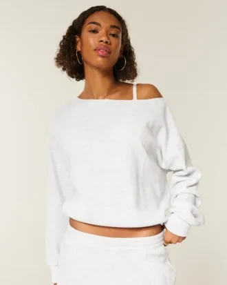 Sudadera oversize con hombros descubiertos Sudadera oversize con hombros descubiertos