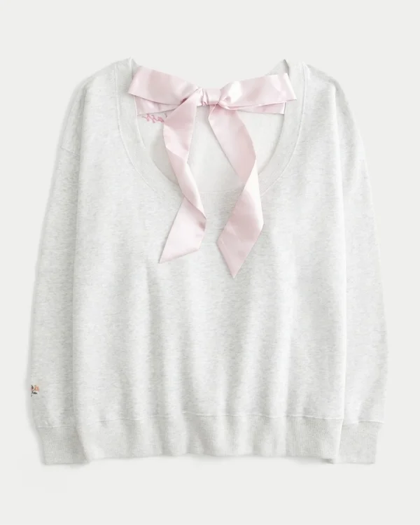 Sudadera oversize con lazo en la espalda «Class of ’26» Sudadera oversize con lazo en la espalda «Class of ’26»