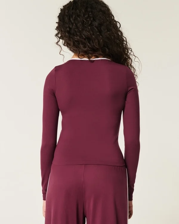 Top cruzado con ribetes Gilly Hicks Active Top cruzado con ribetes Gilly Hicks Active