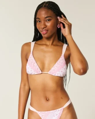 Top de bikini triangular con hombros descubiertos y fruncido