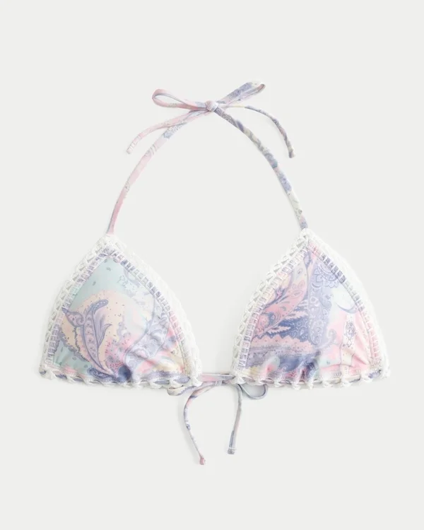 Top de bikini triangular con ribete estilo croché Top de bikini triangular con ribete estilo croché