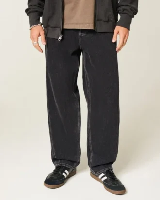Vaqueros holgados con costuras en negro lavado