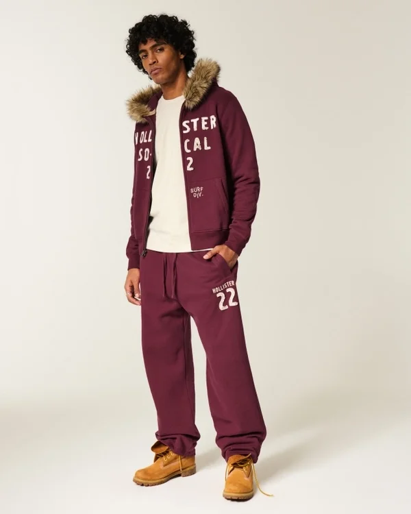 Vaqueros holgados con logotipo estampado Vaqueros holgados con logotipo estampado