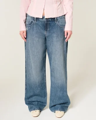 Vaqueros holgados de talle bajo, lavado oscuro y bordado floral