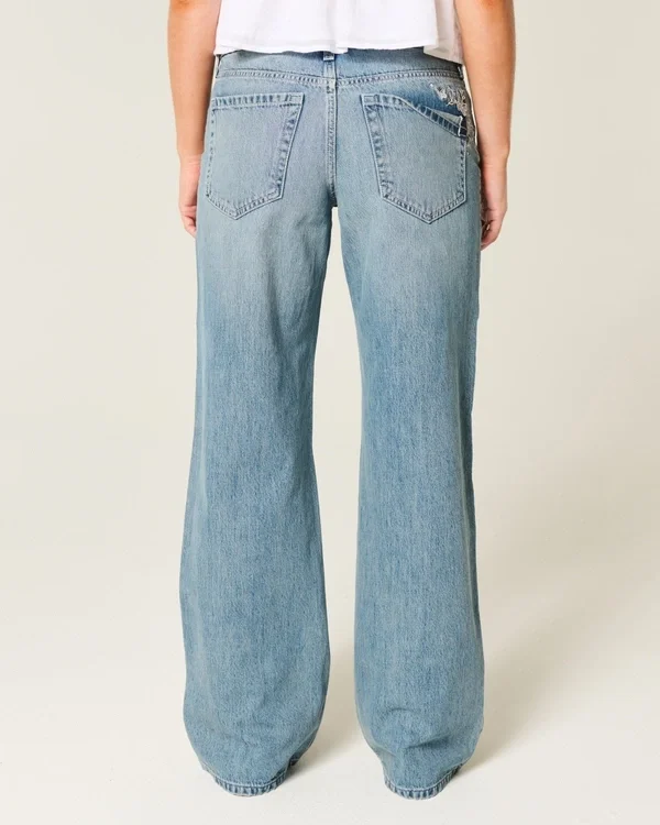 Vaqueros holgados de talle bajo y lavado medio con estampado de mariposas Vaqueros holgados de talle bajo y lavado medio con estampado de mariposas