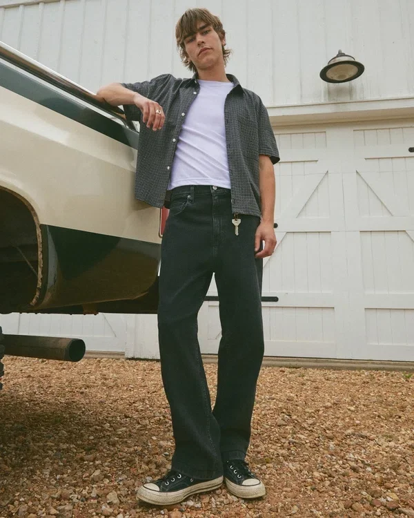 Vaqueros holgados lavados en negro Vaqueros holgados lavados en negro