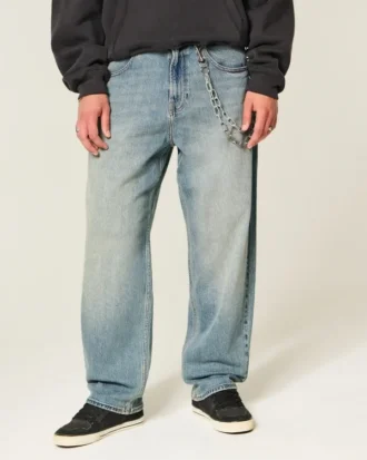Vaqueros holgados tipo skater con estampado Hollywood y lavado medio