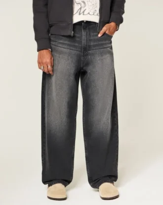 Vaqueros skater holgados con estampado en negro lavado