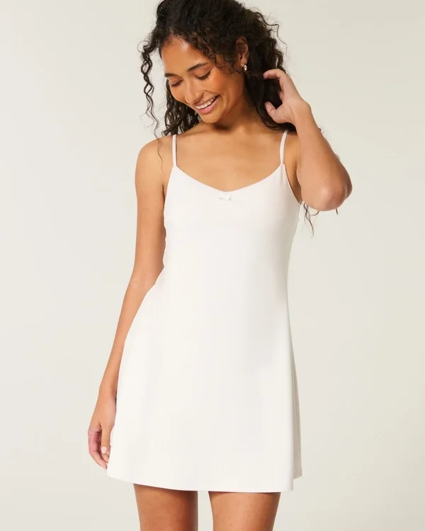 Vestido Active Recharge Gameday de Gilly Hicks Vestido Active Recharge Gameday de Gilly Hicks