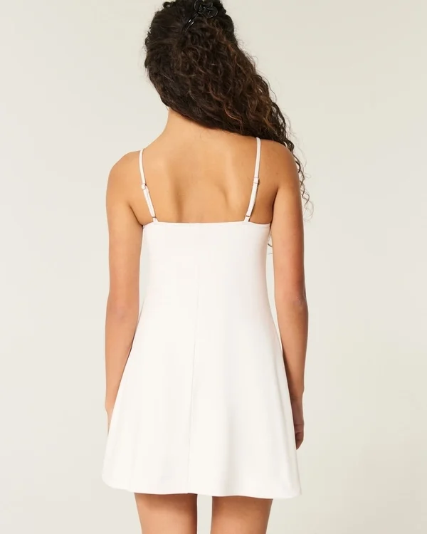 Vestido Active Recharge Gameday de Gilly Hicks Vestido Active Recharge Gameday de Gilly Hicks