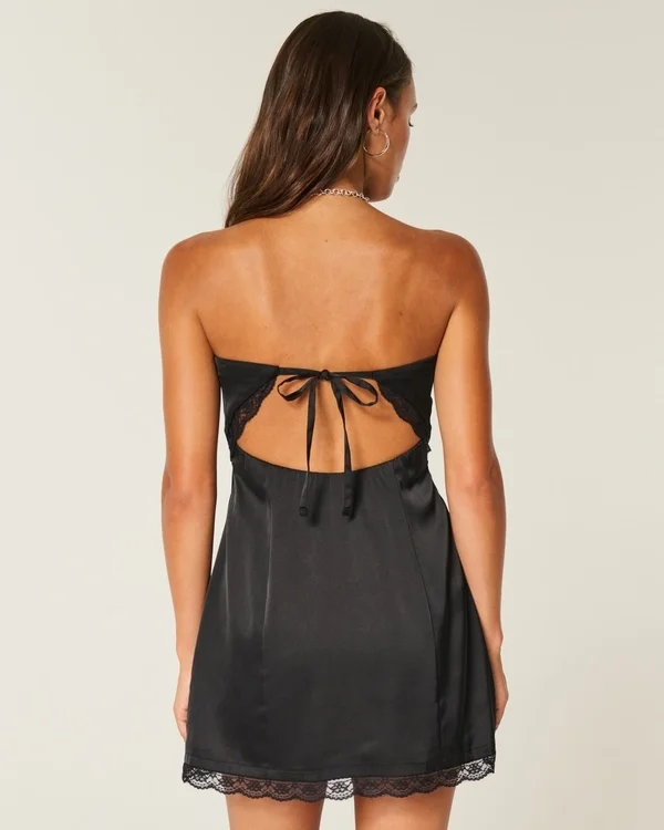 Vestido ajustado sin tirantes con lazo de satén Vestido ajustado sin tirantes con lazo de satén