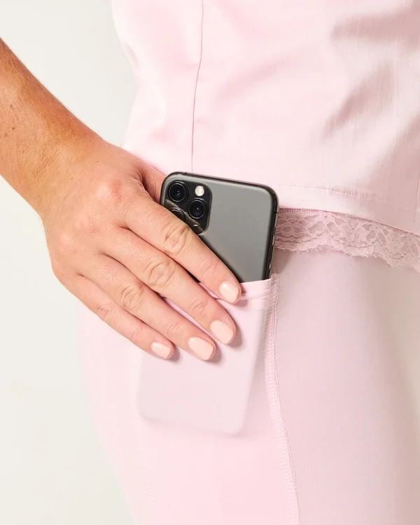 Vestido ajustado sin tirantes con lazo de satén Vestido ajustado sin tirantes con lazo de satén