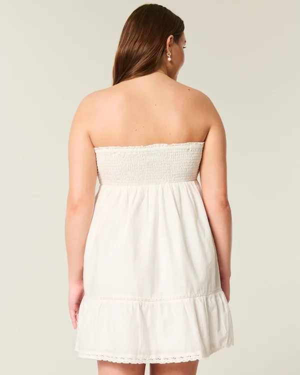 Vestido babydoll bordado sin tirantes Vestido babydoll bordado sin tirantes