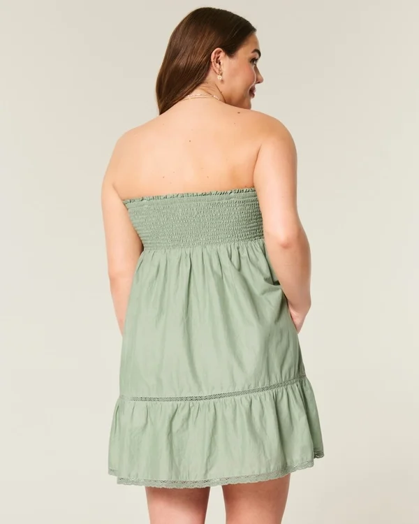 Vestido babydoll bordado sin tirantes Vestido babydoll bordado sin tirantes