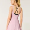 Vestido con capas Active Boost de Gilly Hicks Vestido con capas Active Boost de Gilly Hicks