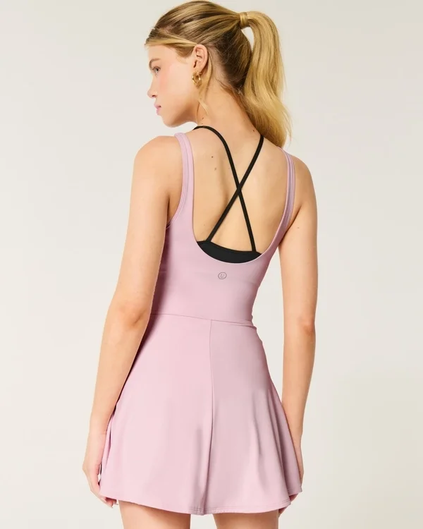 Vestido con capas Active Boost de Gilly Hicks Vestido con capas Active Boost de Gilly Hicks