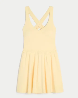 Vestido halter con envoltura Active Recharge de Gilly Hicks Vestido halter con envoltura Active Recharge de Gilly Hicks