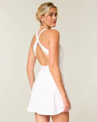 Vestido halter con envoltura Active Recharge de Gilly Hicks